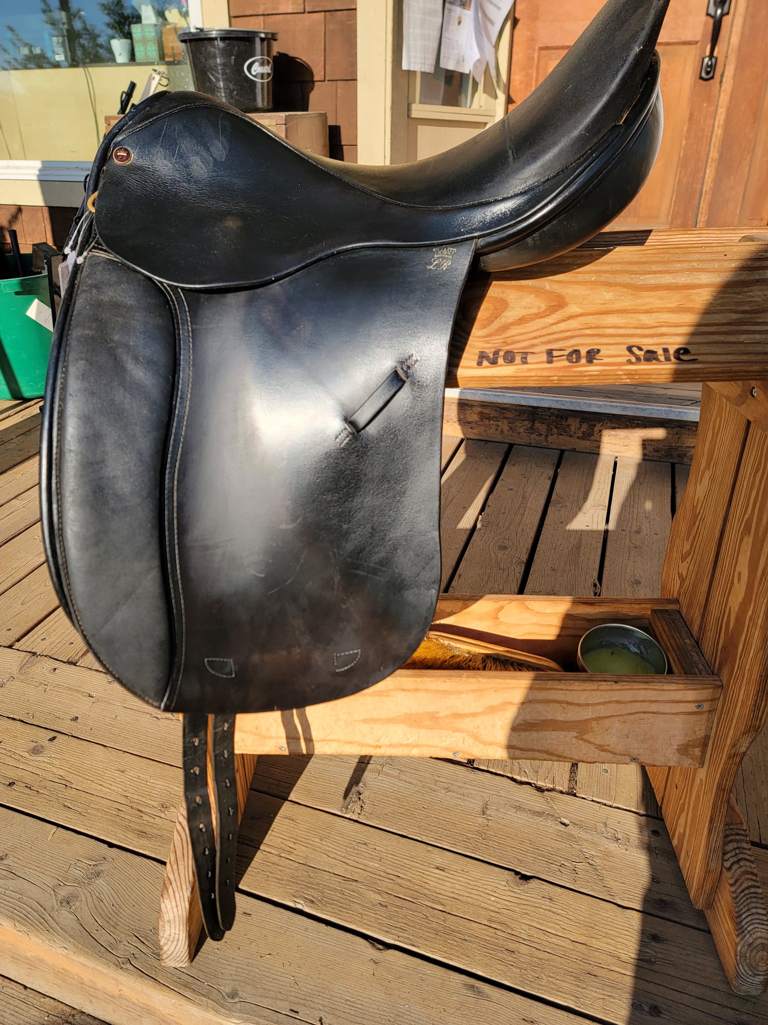 17.5" Adjustable Lovatt & Ricketts Dressage Saddle