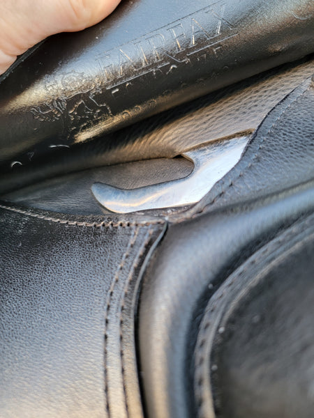 17.5" Fairfax Classic Monoflap Dressage Saddle