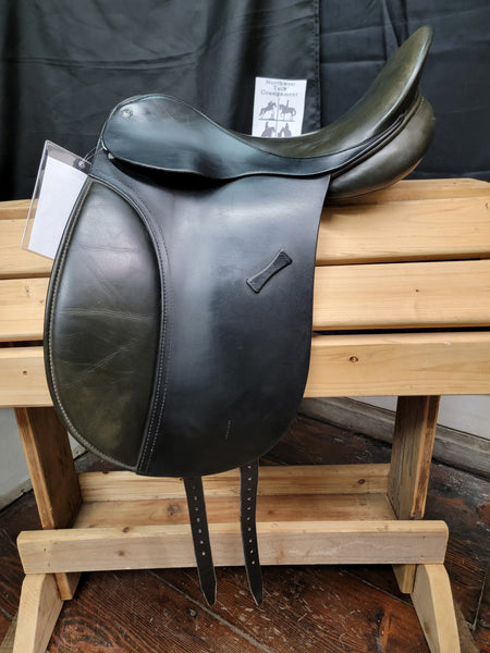 17" County Warmblood Dressage Saddle
