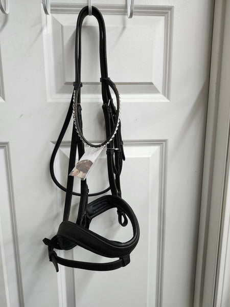 Kavalkade dressage bridle with bling brow full size.