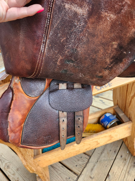 16" Cortina close contact English saddle