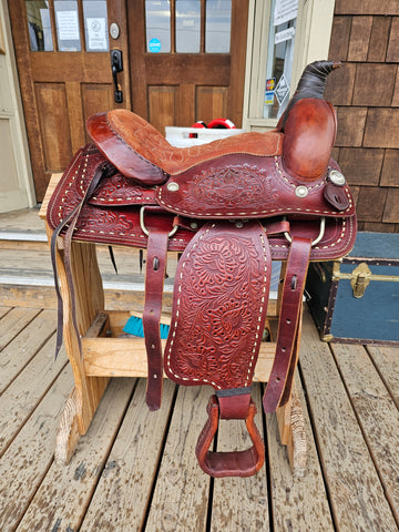 15" Western Saddle with buckstitch