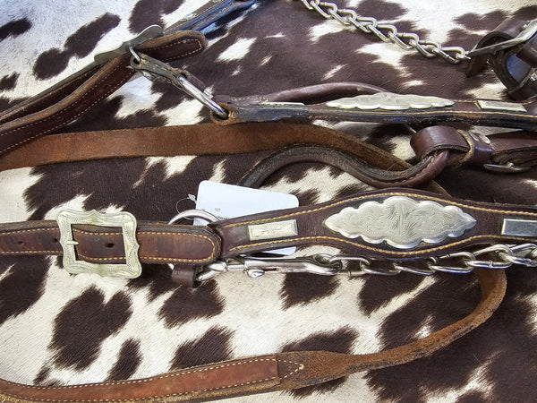 Show halter with lead
