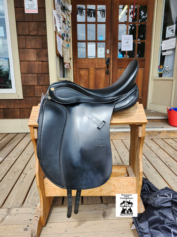 19" Sommer Diplomat Dressage Saddle