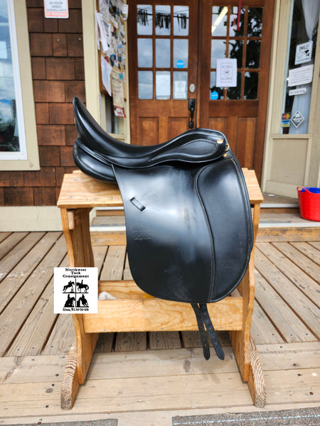 19" Sommer Diplomat Dressage Saddle