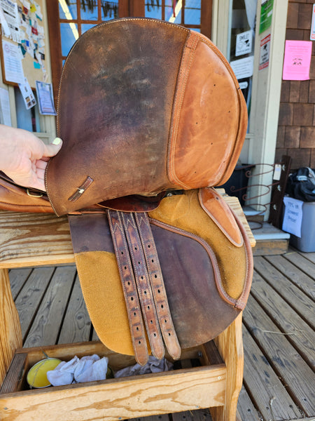 16.5" Bates Caprilli Close Contact Jump Saddle