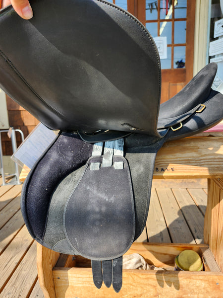 17" Wintec 2000 All Purpose English Saddle