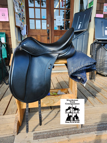 18" Schleese Obrigado Dressage Saddle