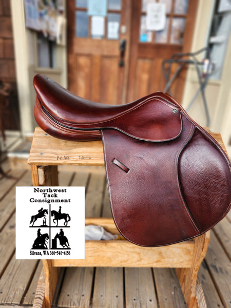 17.5" Ovation Ruiz Diaz Jump Saddle