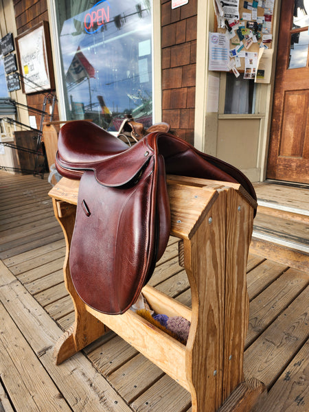 17.5" Ovation Ruiz Diaz Jump Saddle