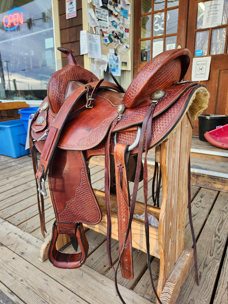 16" Crates Gaited Trail Saddle