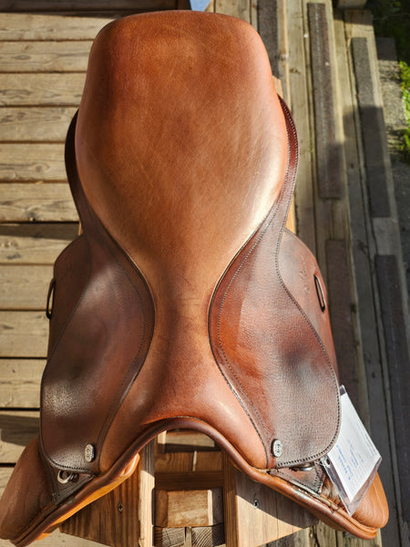 16.5" Pessoa Close Contact Saddle