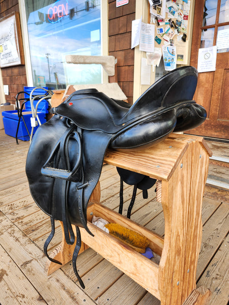 18" Albion SLK Dressage saddle