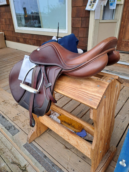 16.5" Collegiate Honour Close Contact Jump Saddle