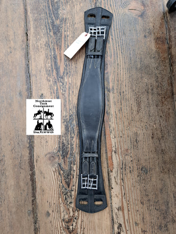 24" Red barn Dressage girth