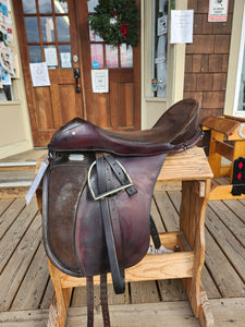 18.5" Ansur treeless dressage saddle