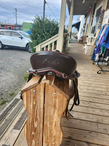 18.5" Ansur treeless dressage saddle