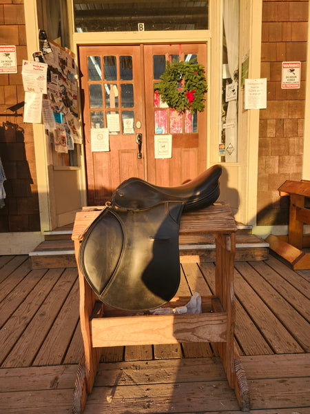 17" Crosby Sofride all purpose saddle