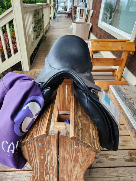 17" Cavaletti Dressage Saddle