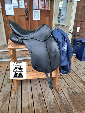 17.5" Schleese Wave Dressage Saddle