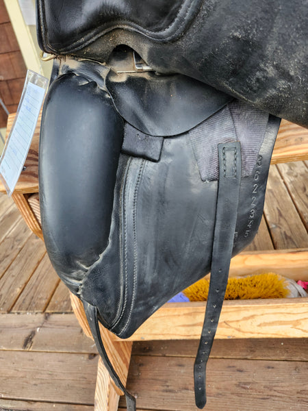 17" JRD Dressage Saddle