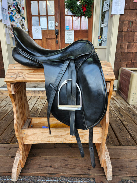 17" JRD Dressage Saddle