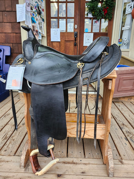 16.5" Big Horn Arab Trail Saddle