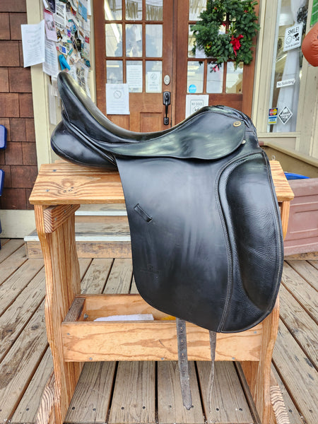 18" Sommer Dressage saddle