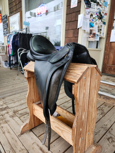 18" Sommer Dressage saddle