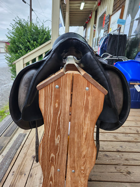 18" Sommer Dressage saddle