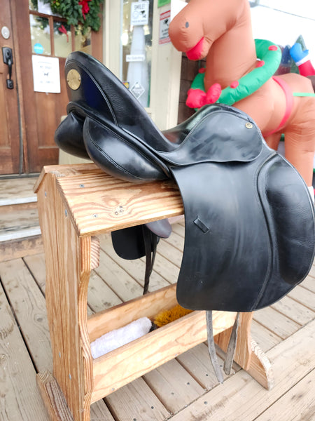 18" Sommer Dressage saddle