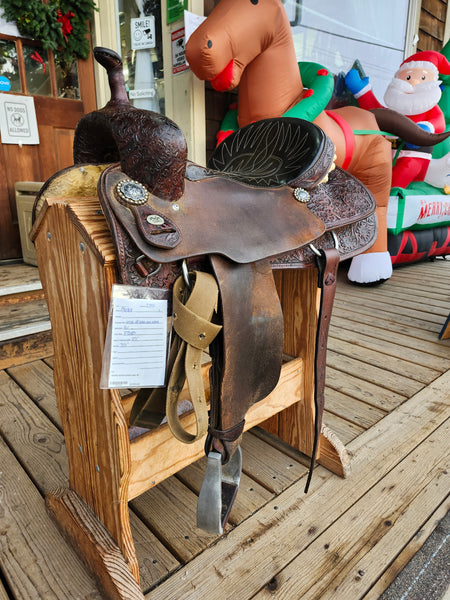 ON TRIAL 16" Master Western Saddle