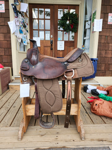 On Trial  16" Big Horn Roping Saddle