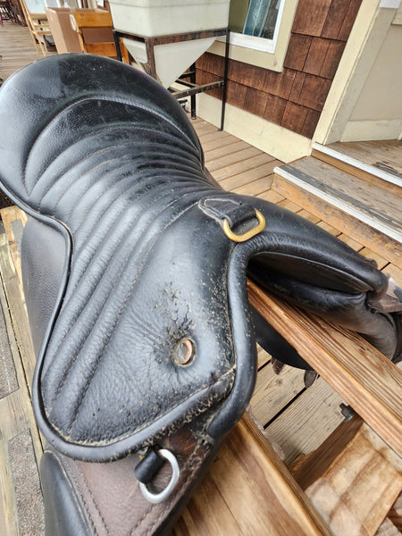 17.5" Thornhill Pro Endurance Saddle