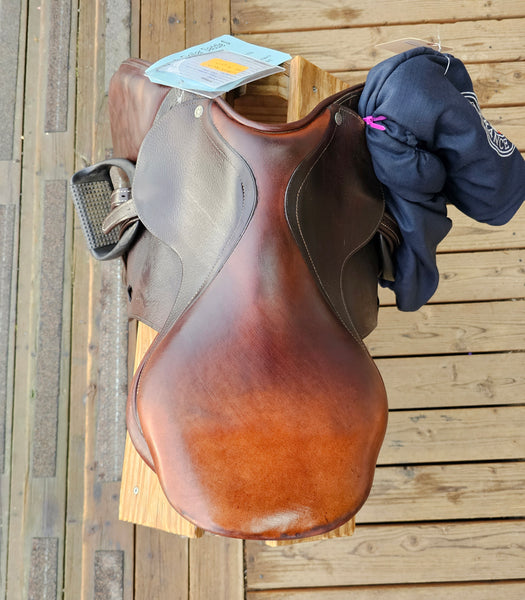 17" Antares Jump Saddle