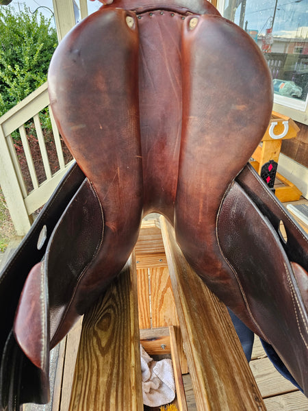 17" Antares Jump Saddle