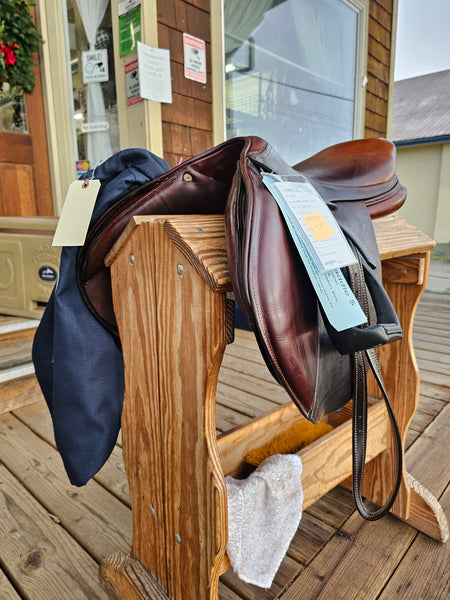 17" Antares Jump Saddle