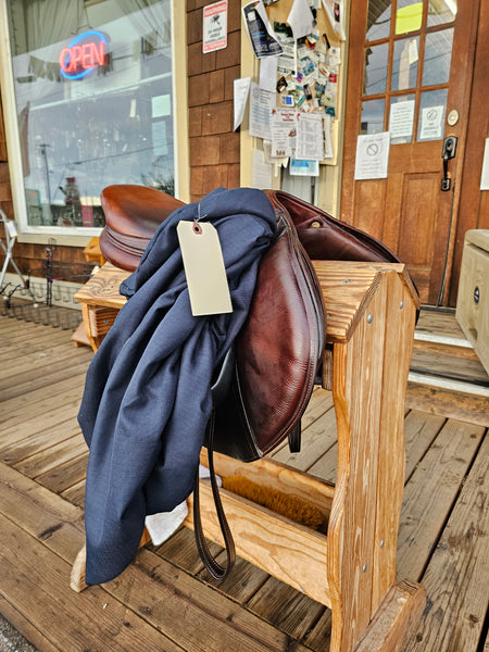 17" Antares Jump Saddle