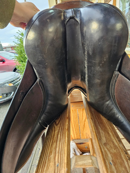 17" Albion Original Comfort Dressage Saddle