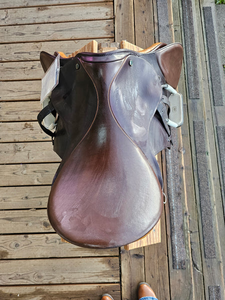 17.5" Stubben Extra / Close Contact Saddle