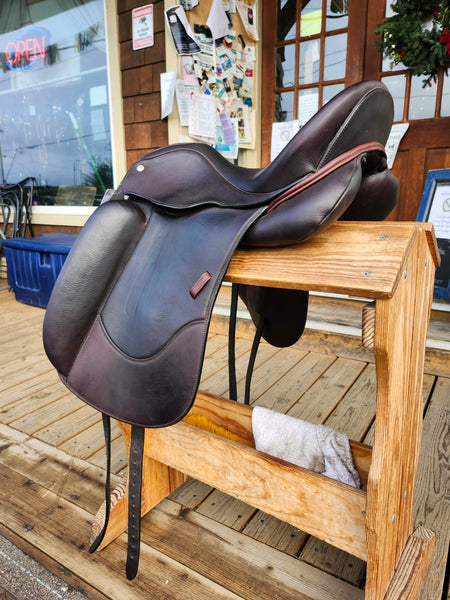 On Trail  18" Colbert Brother Monoflap Dressage Saddle