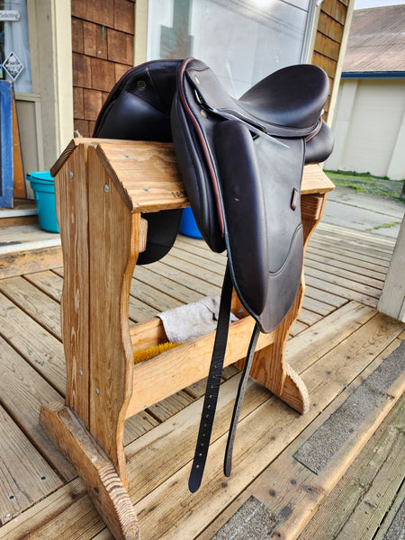 On Trail  18" Colbert Brother Monoflap Dressage Saddle