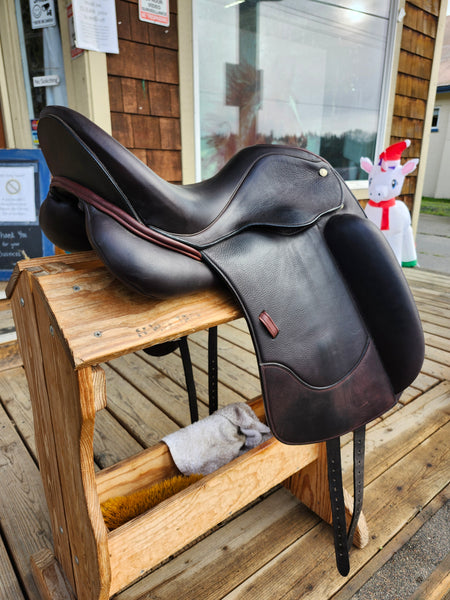 On Trail  18" Colbert Brother Monoflap Dressage Saddle