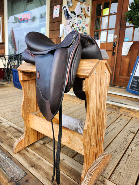 On Trail  18" Colbert Brother Monoflap Dressage Saddle