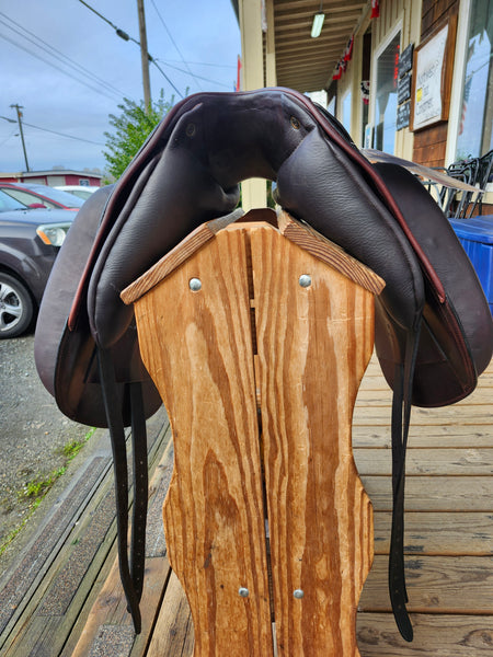 On Trail  18" Colbert Brother Monoflap Dressage Saddle