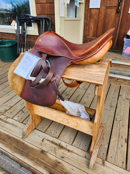 17" Stubben Close Contact Saddle