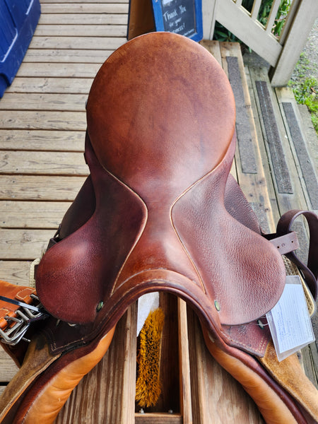 17" Stubben Close Contact Saddle