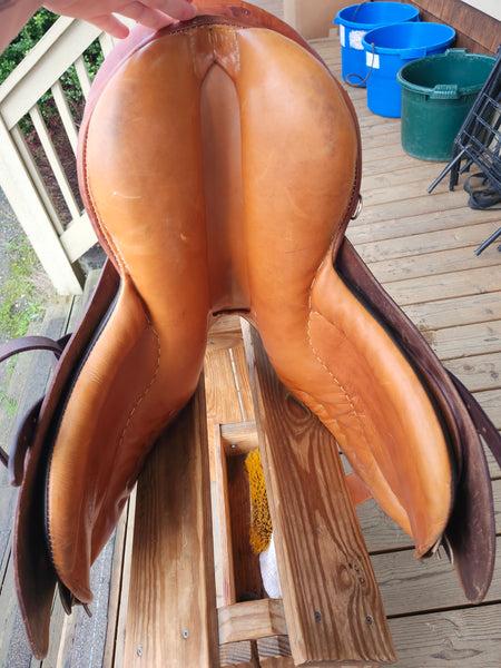 17" Stubben Close Contact Saddle