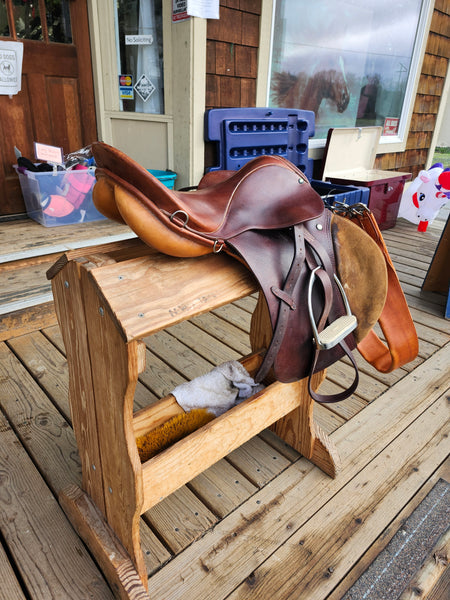 17" Stubben Close Contact Saddle