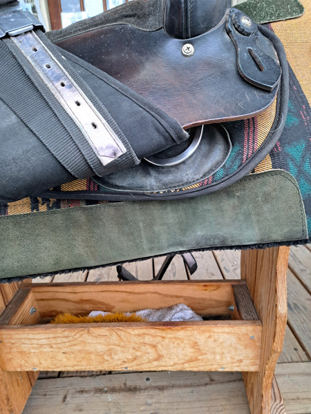 On Trial   16" King Series Cordura Western Trail Saddle